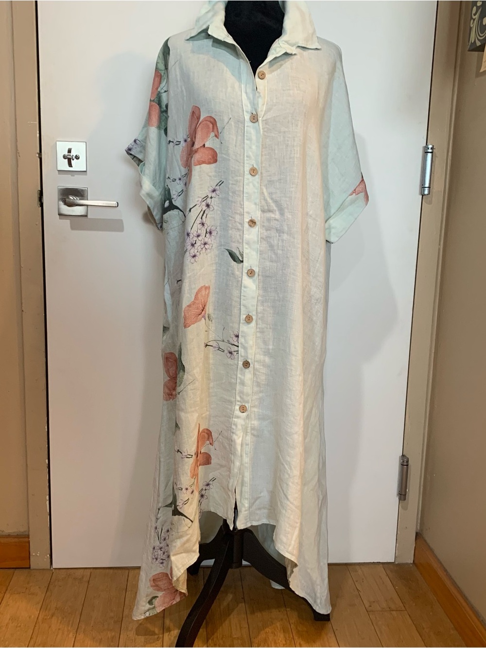 Made In Italy One Size NWT 100% Linen Light Mint Floral Button-Front Maxi Dress